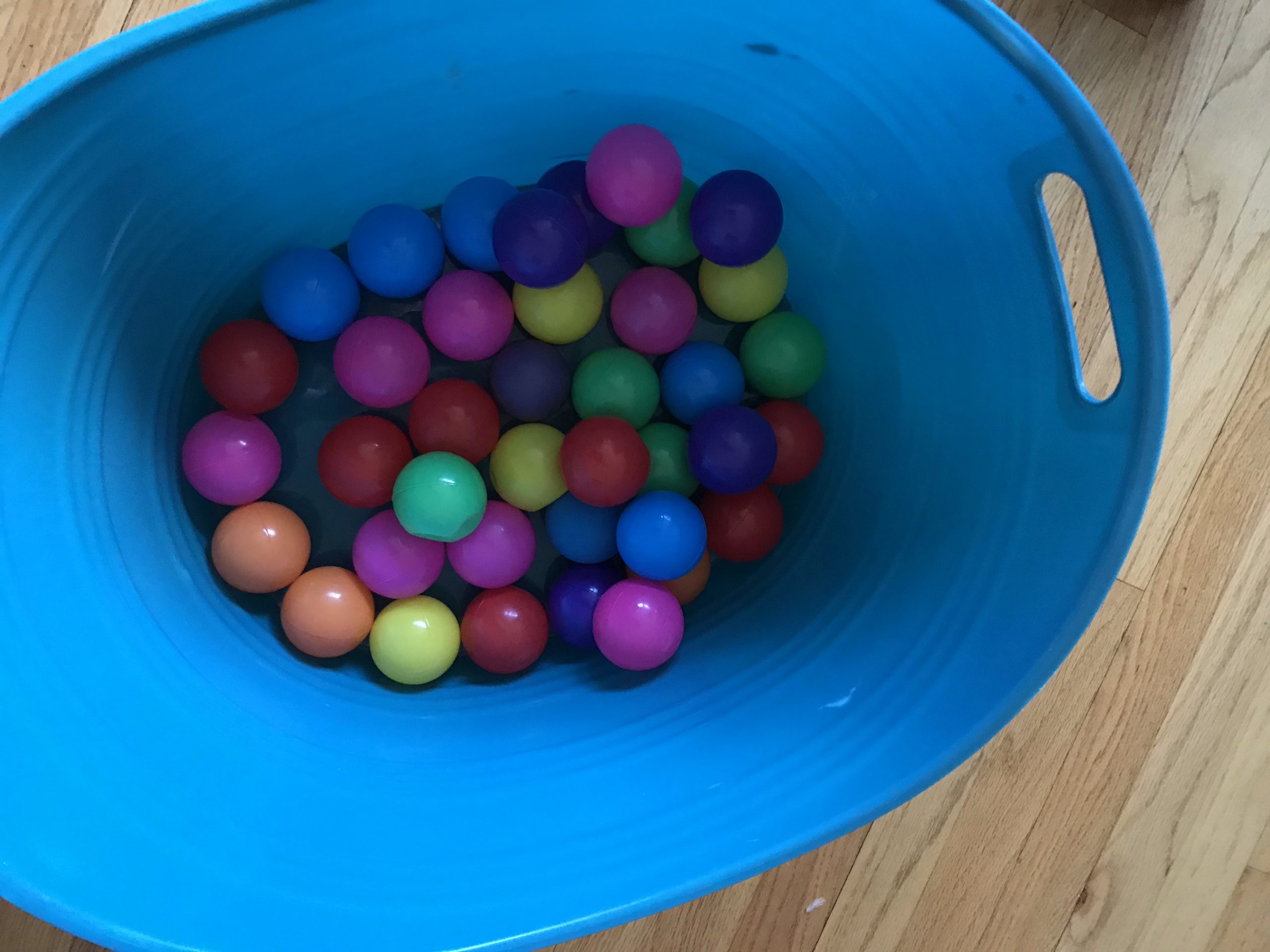 Kid Friendly New England soft ball pit balls for gaming