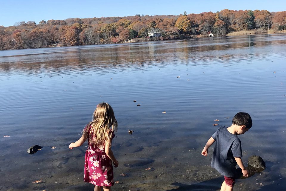 King Benson Preserve Trail / Girl scout Beach in Saunderstown, Rhode Island with kids