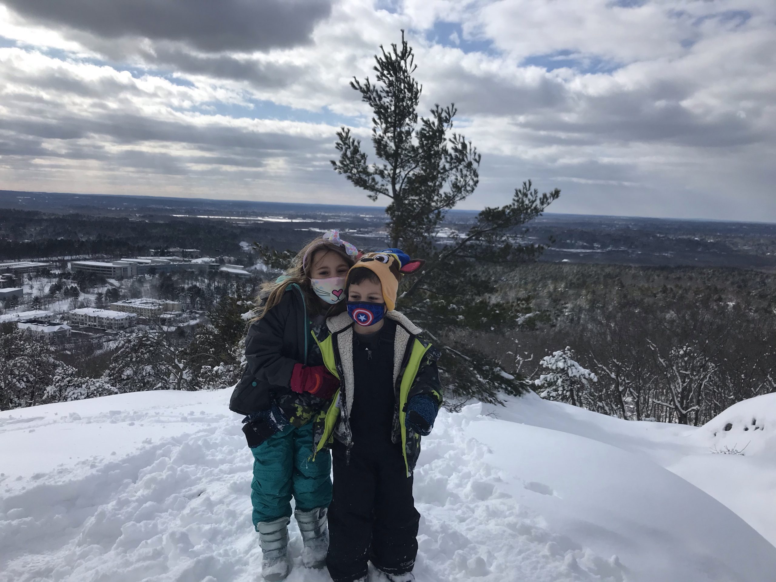 Blue Hills Reservation Sky line Trail Milton, Massachusetts with kids