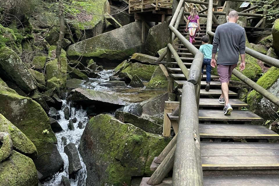 Lost River and Boulder Park in New Hampshire with kids visitign caves and enjoying scenic views