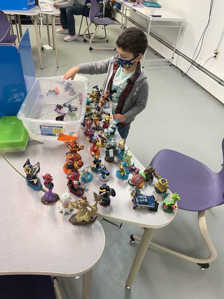 Mobile Quest STEM Center in Rhode Island with kids